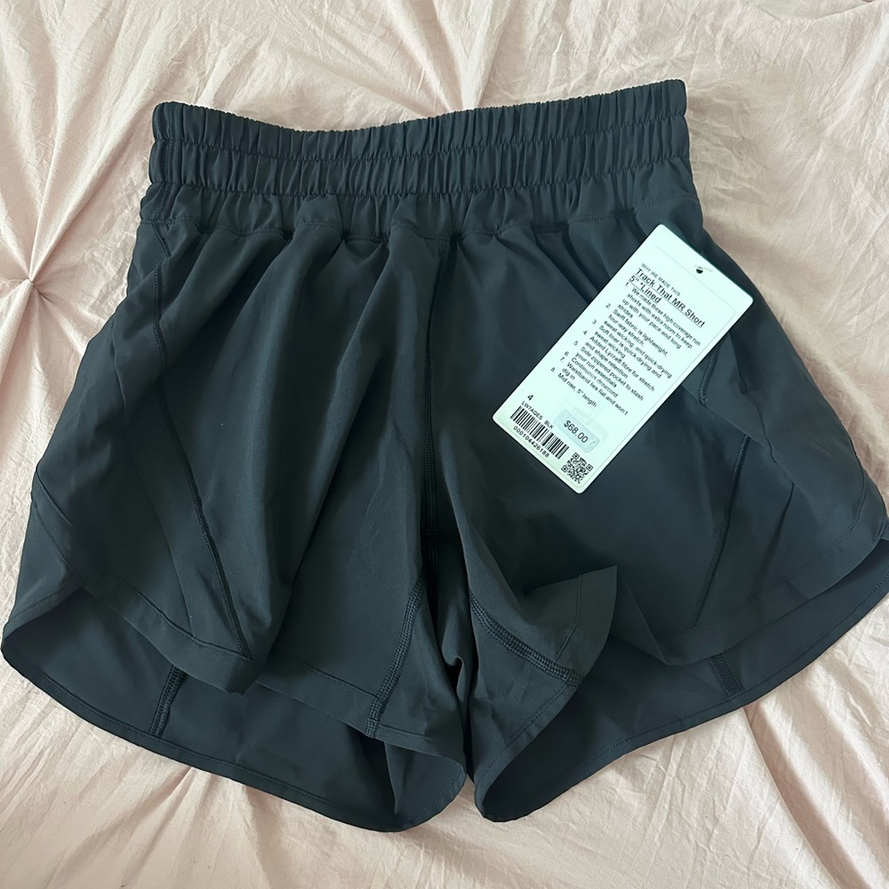 lulu track that MR short 5” *Lined